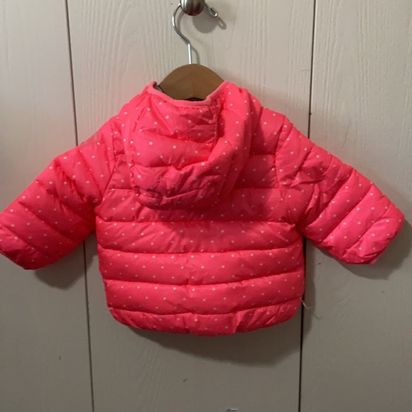 GAP Fluorescent Pink & White Spotted Puffer Coat - Picture 6 of 9